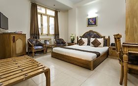 Hotel Sunstar Residency